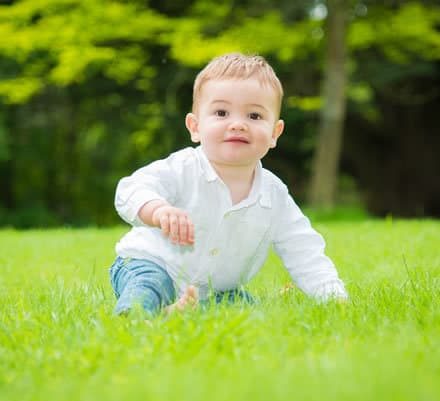Outdoor baby photoshoot Witney