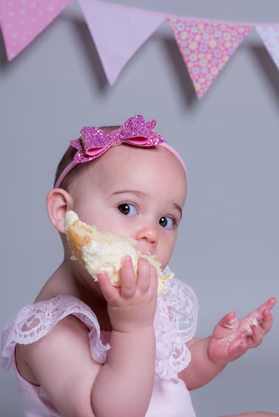 Cake smash photoshoot Swindon