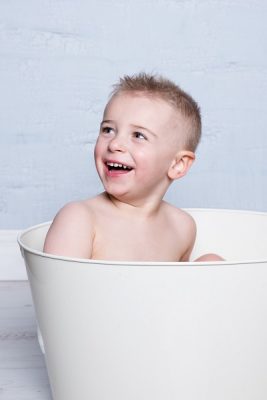Toddler cake smash and splash